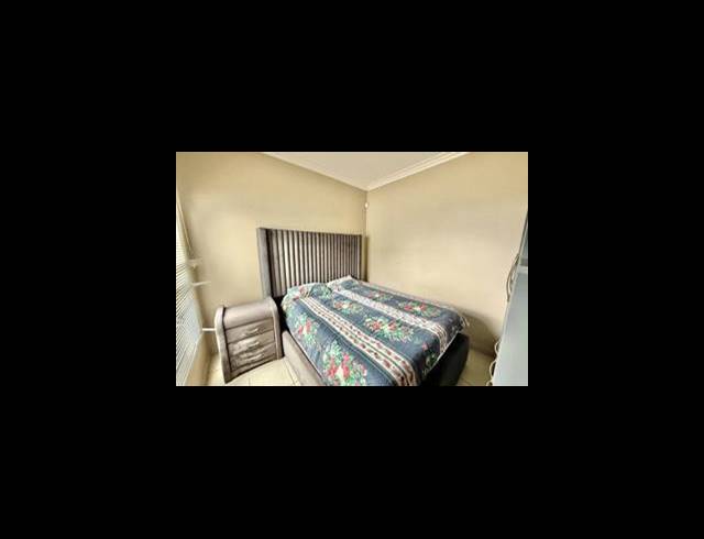 2 BEDROOM HOUSE FOR SALE IN SOUTH HILLS